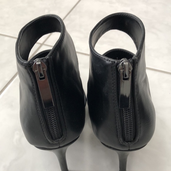 Pointy Toe Leather Heels - Picture 4 of 10